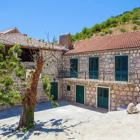 Fishermans House 2*